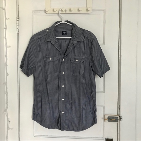 Men’s Button Up Shirts - Picture 5 of 16